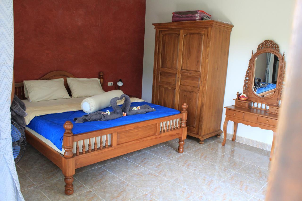 Nananuira Apartment&Room Khao Lak Bagian luar foto