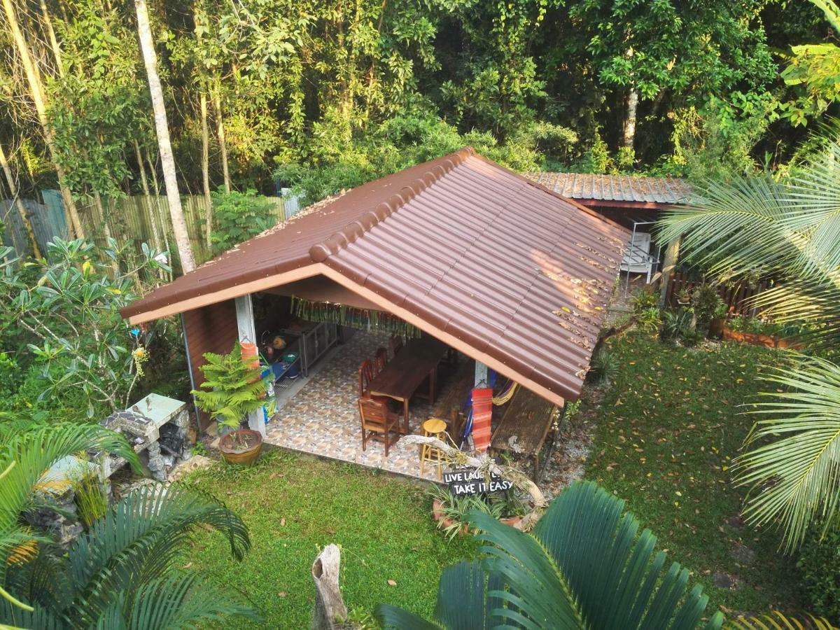 Nananuira Apartment&Room Khao Lak Bagian luar foto